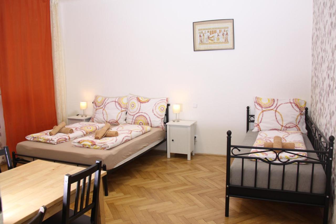 Central Prague Wenceslas Square Apartments Dış mekan fotoğraf