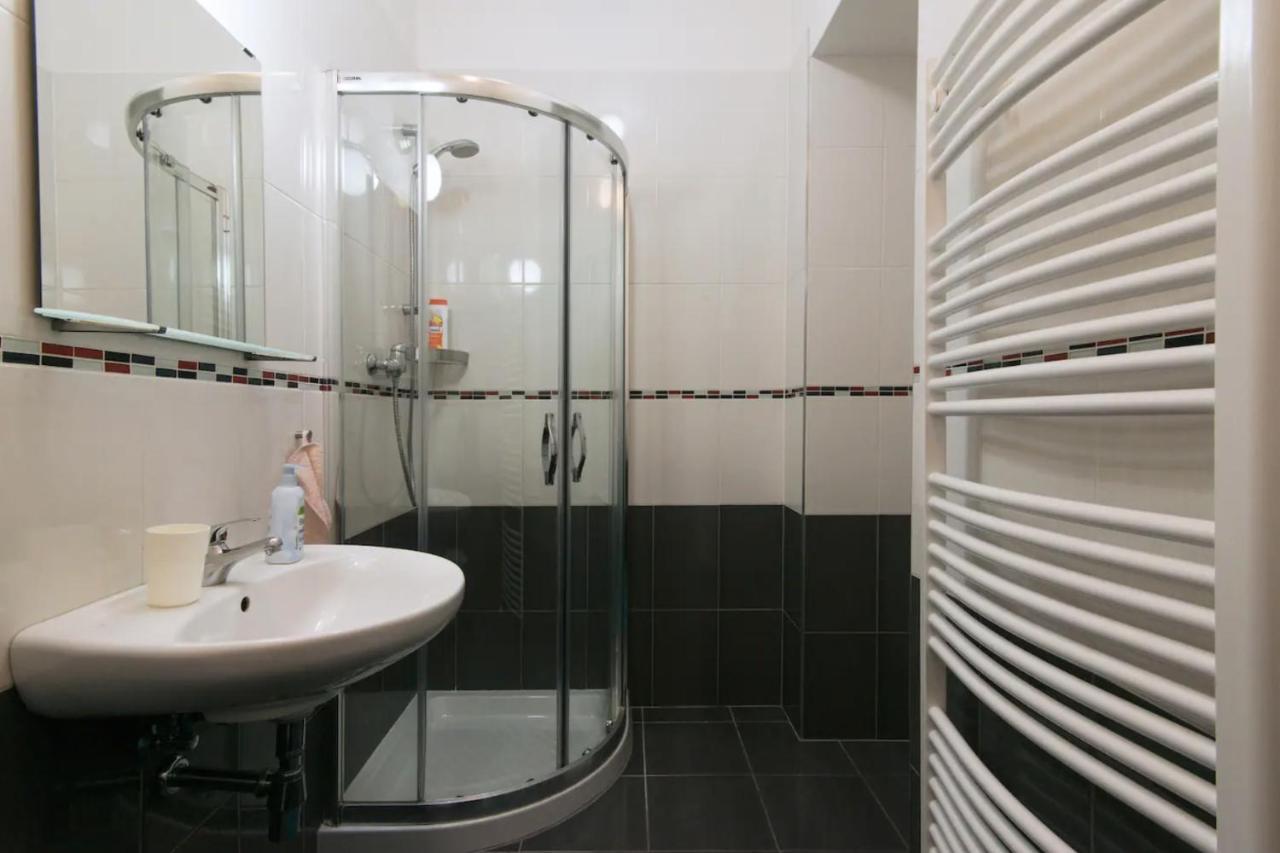 Central Prague Wenceslas Square Apartments Dış mekan fotoğraf