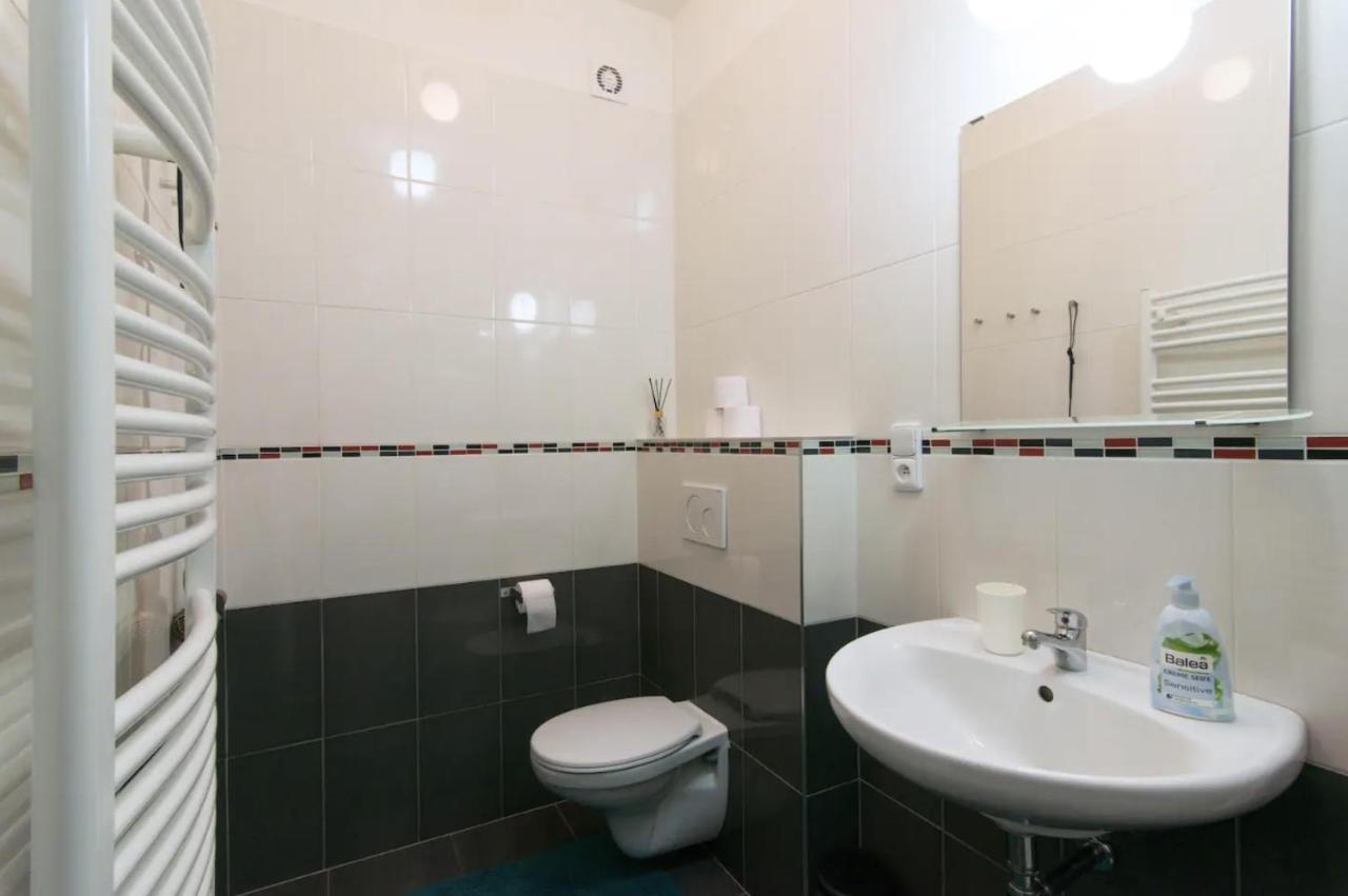 Central Prague Wenceslas Square Apartments Dış mekan fotoğraf
